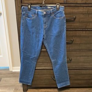Gap girlfriend jeans. Like new. Size 30